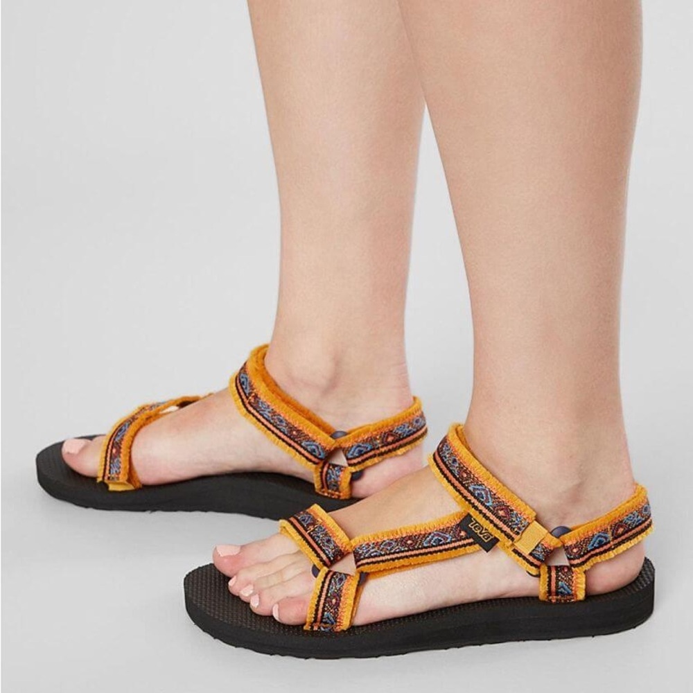 Teva Original Universal‎ Maressa Sandal In Yellow Sunflower Size Women’s 5